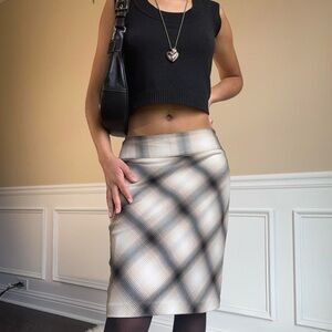 The Limited Plaid Pencil Skirt - Size: 6